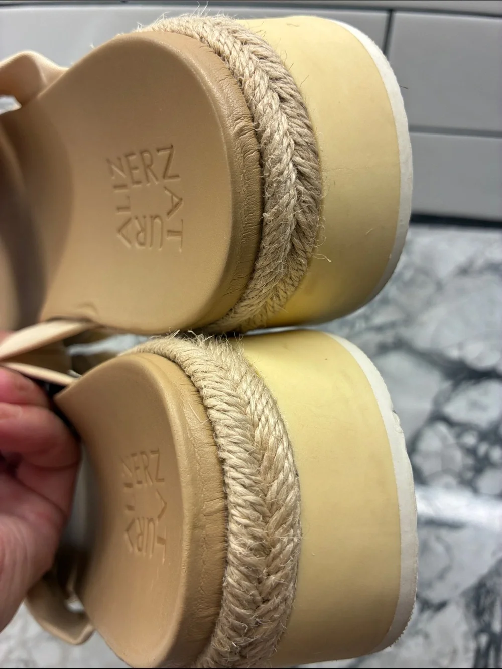 Naturalizer Beige Knot-Front Slide rope  espadrille Sandals 9.5  runs big